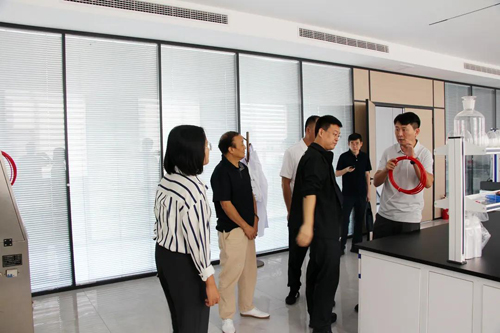 县委常委、副县长周发家到东盛科技走访调研